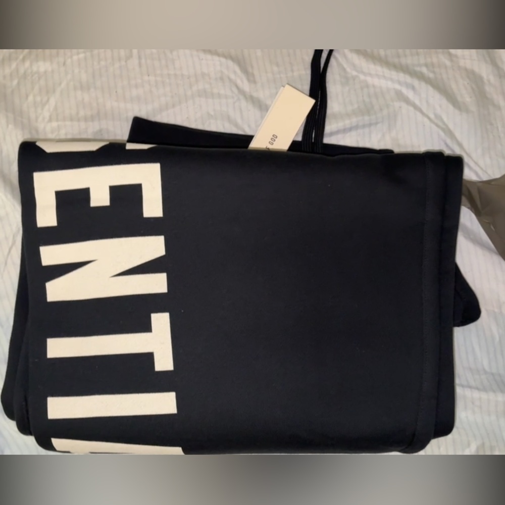 Essentials Black Fleece Lounge Pants (Brand New Never worn) - Picture 4 of 7